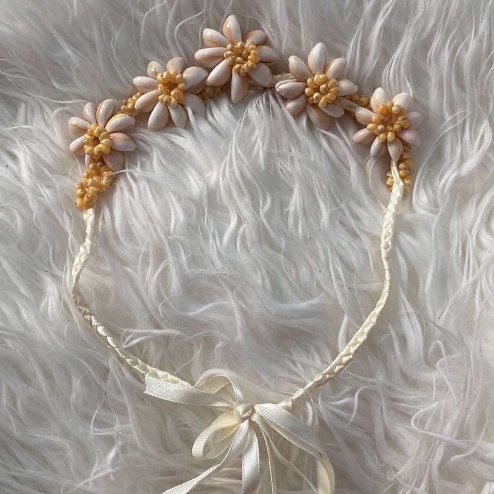 Seashell Tie Necklace